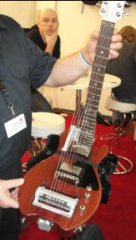 Klappgitarre Klappgitarre